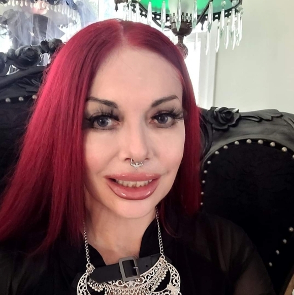 Meet your Posher, Christene s - Picture 1 of 1